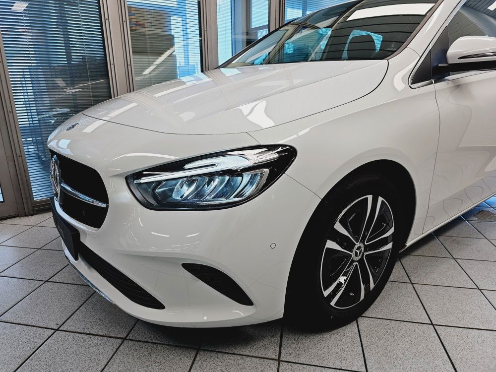 Mercedes-Benz B 200 2023