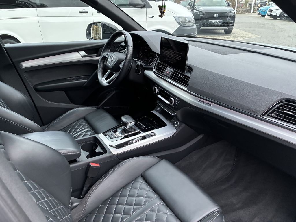 Audi SQ5 2022