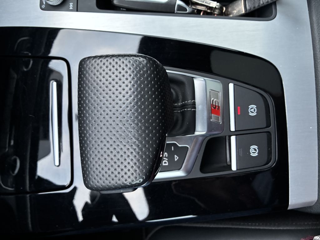 Audi SQ5 2022