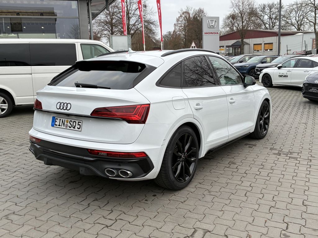 Audi SQ5 2022
