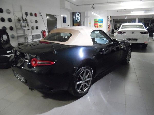 Mazda MX-5 2025