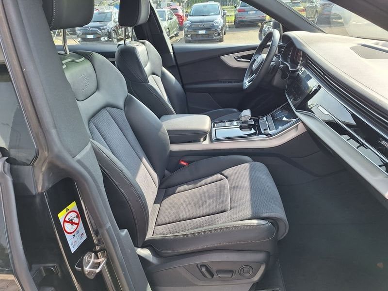 Audi Q8 2022