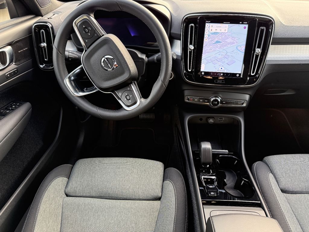 Volvo XC40 2023