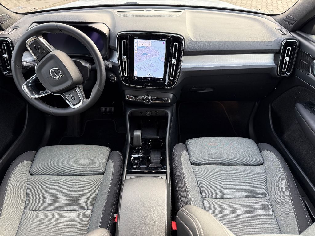 Volvo XC40 2023