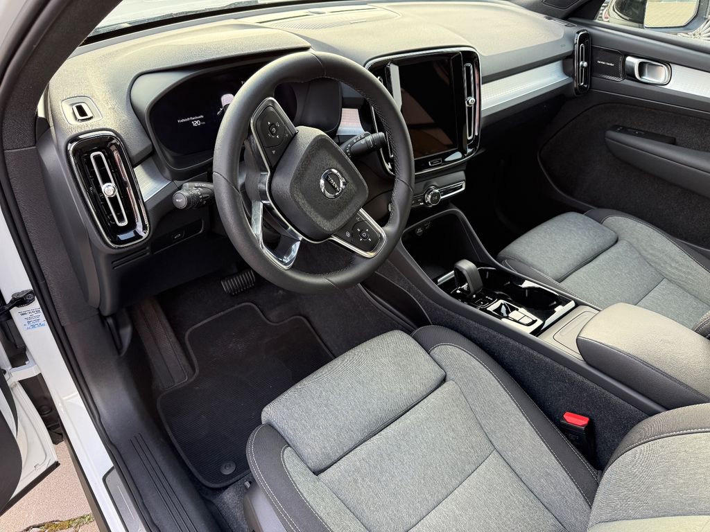 Volvo XC40 2023