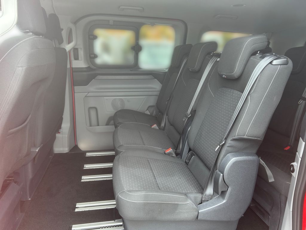 Ford Tourneo Custom 2025