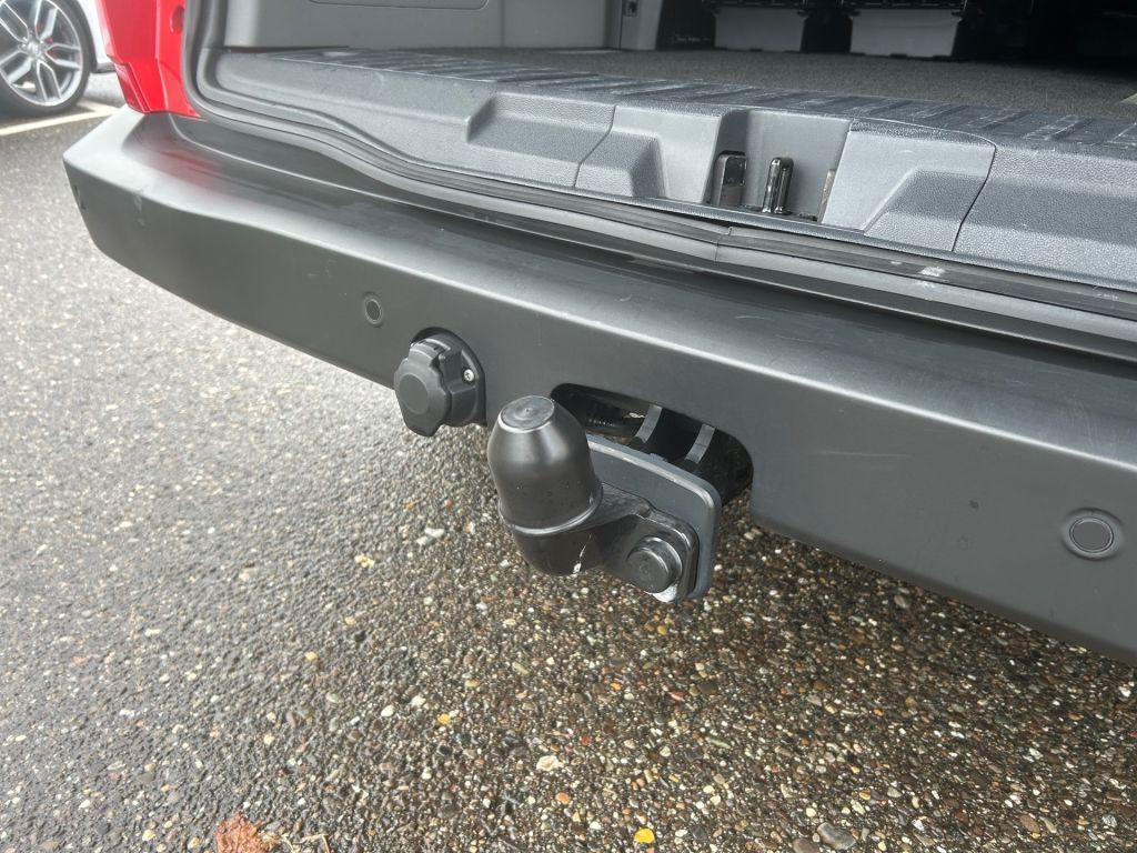 Ford Tourneo Custom 2025