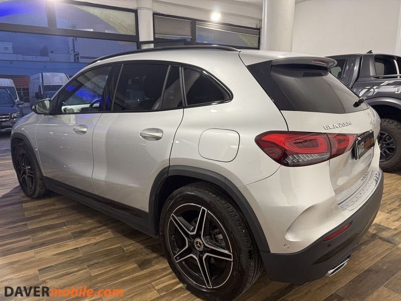 Mercedes-Benz GLA 200 2022