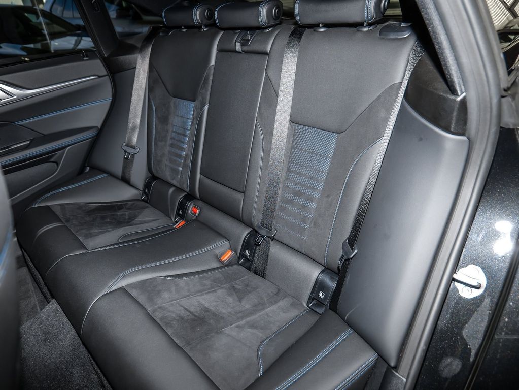BMW i4 2024