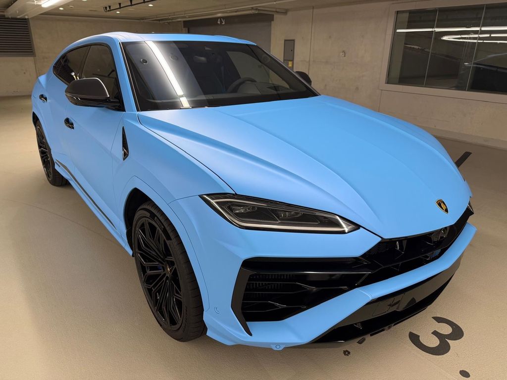Lamborghini Urus 2025