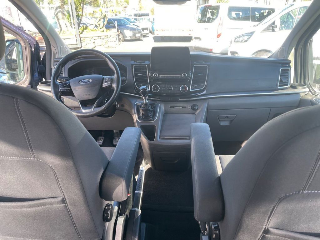 Ford Tourneo Custom 2022