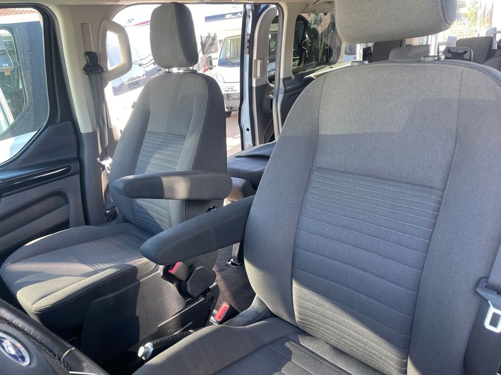 Ford Tourneo Custom 2022