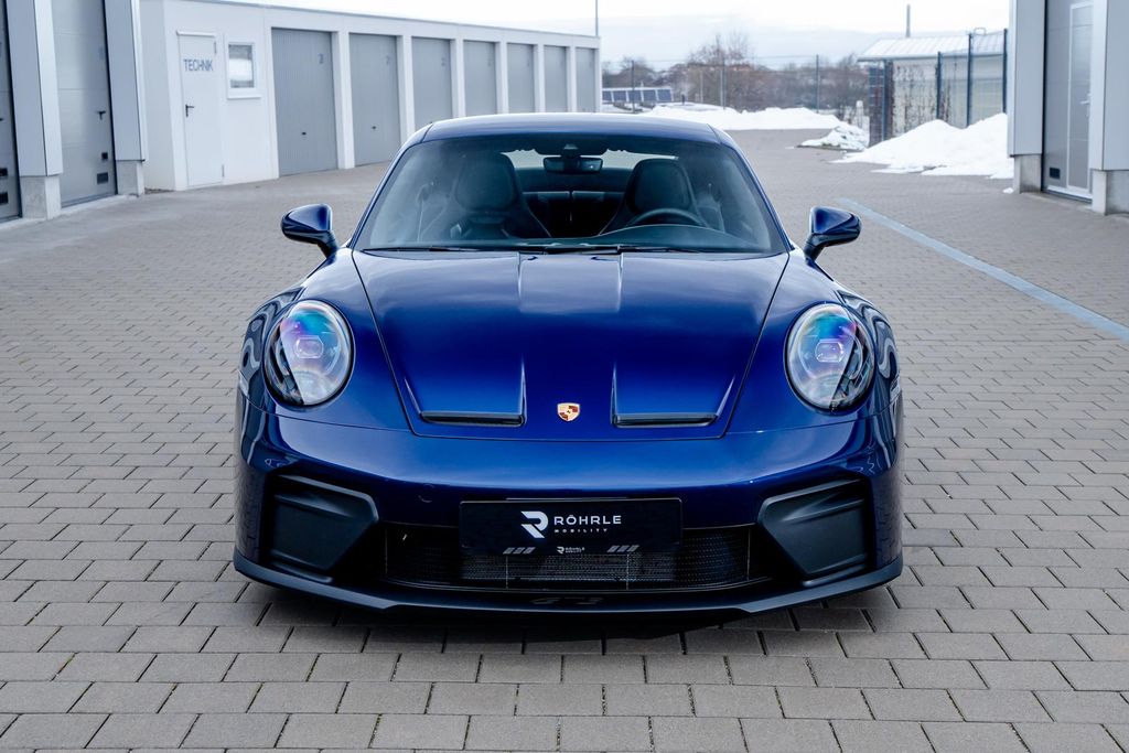 Porsche 992 2025