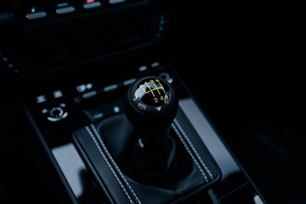 Porsche 992 2025