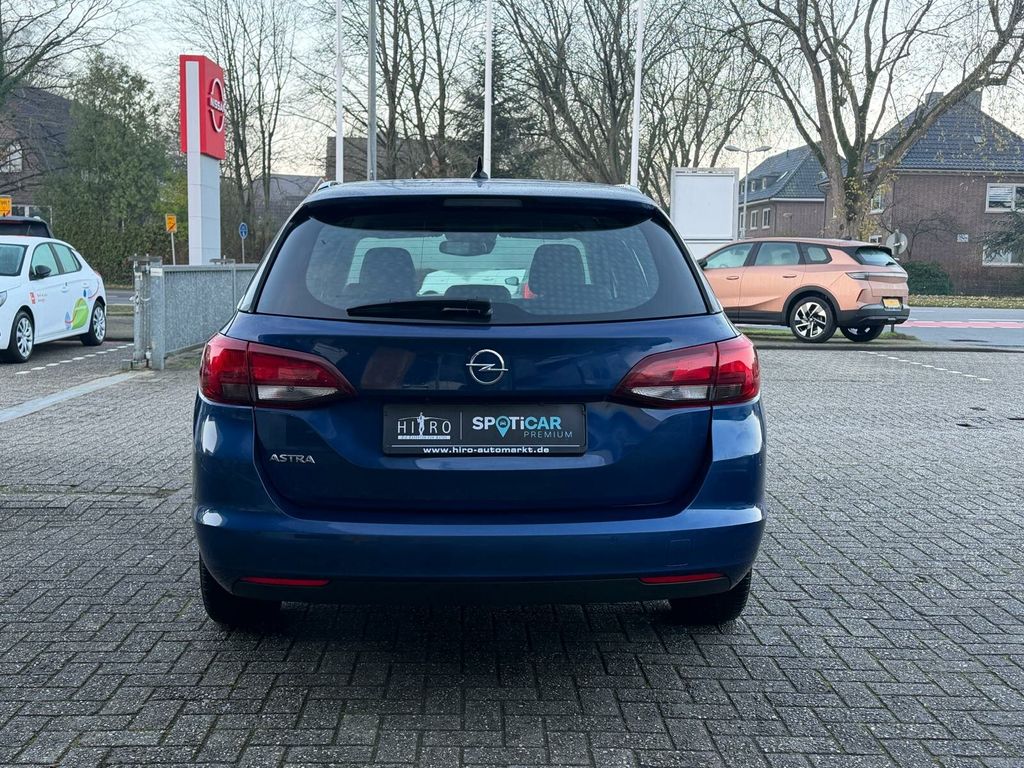 Opel Astra 2021