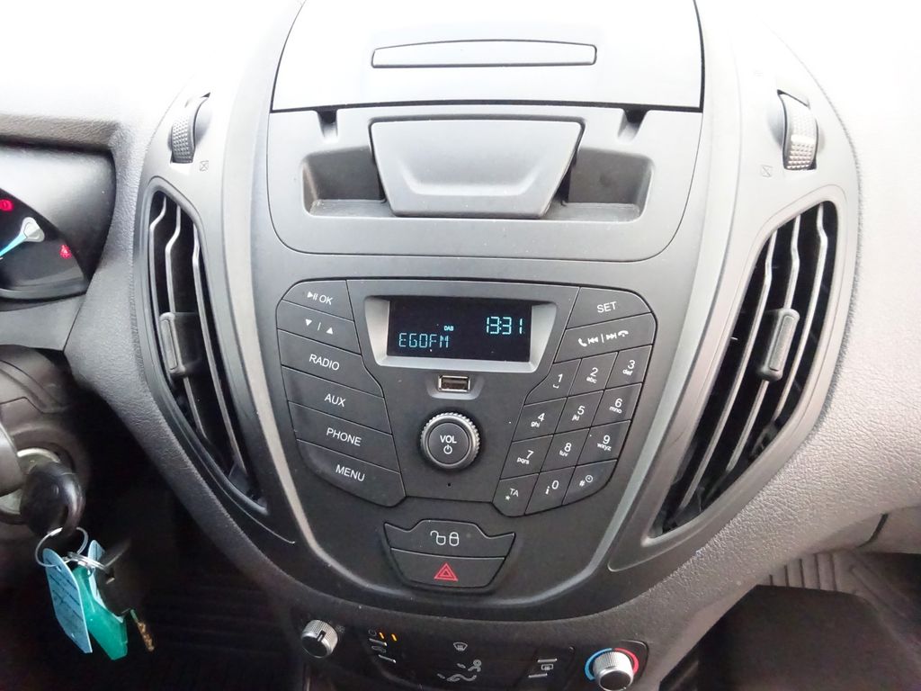 Ford Transit Courier 2023