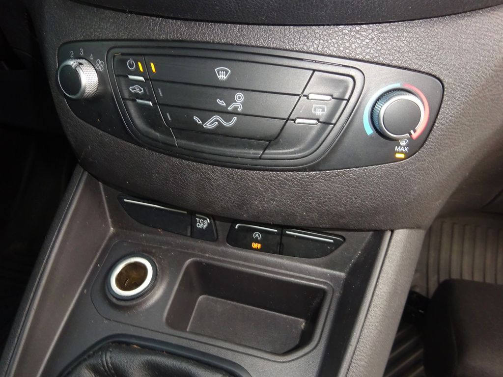 Ford Transit Courier 2023