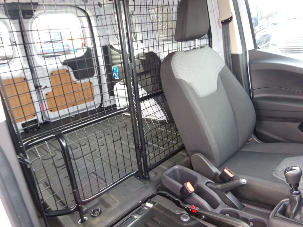 Ford Transit Courier 2023