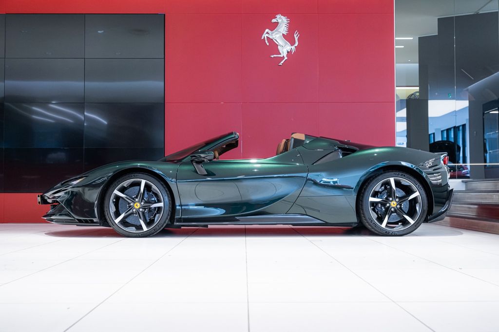 Ferrari SF90 2025