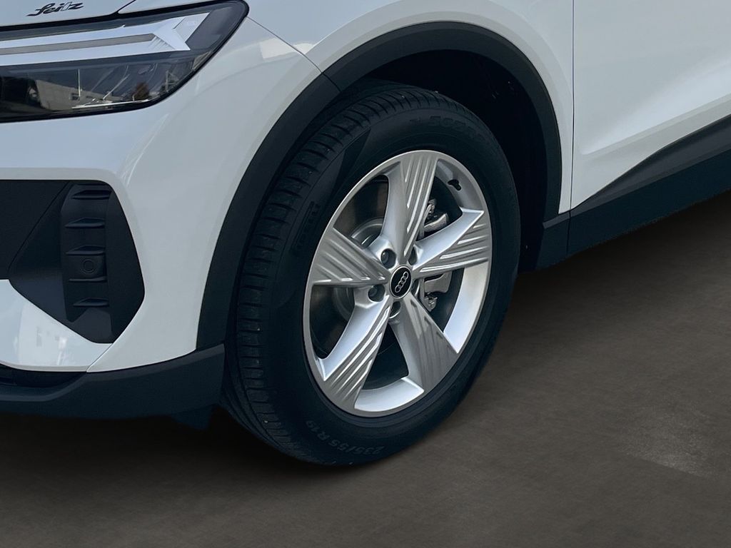 Audi Q4 e-tron 2025