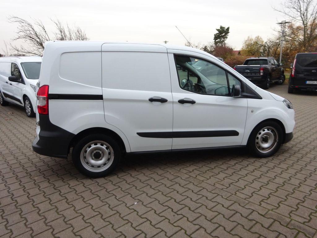Ford Transit Courier 2023