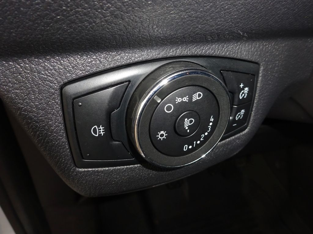 Ford Transit Courier 2023