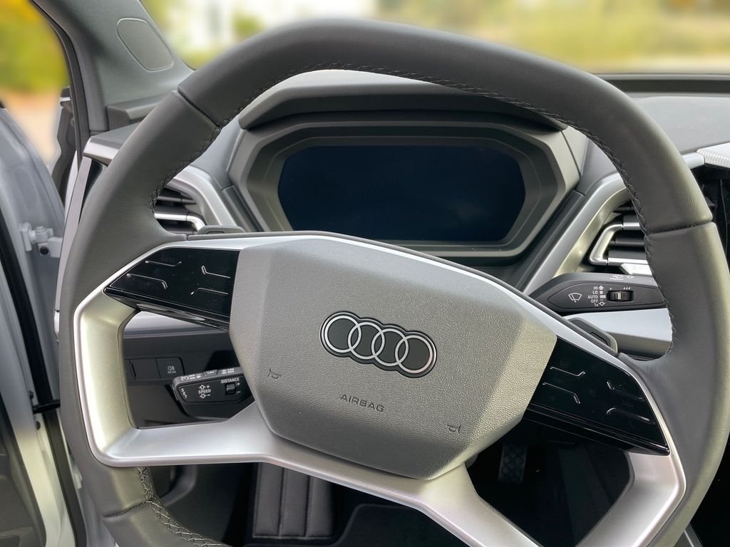 Audi Q4 e-tron 2025