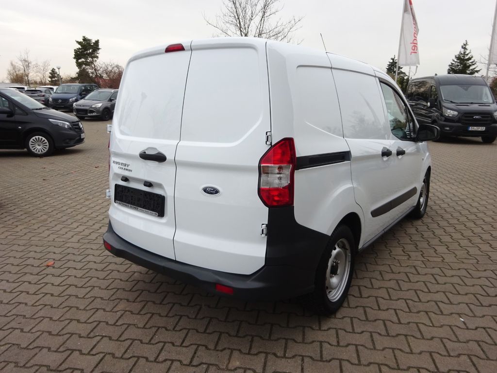 Ford Transit Courier 2023