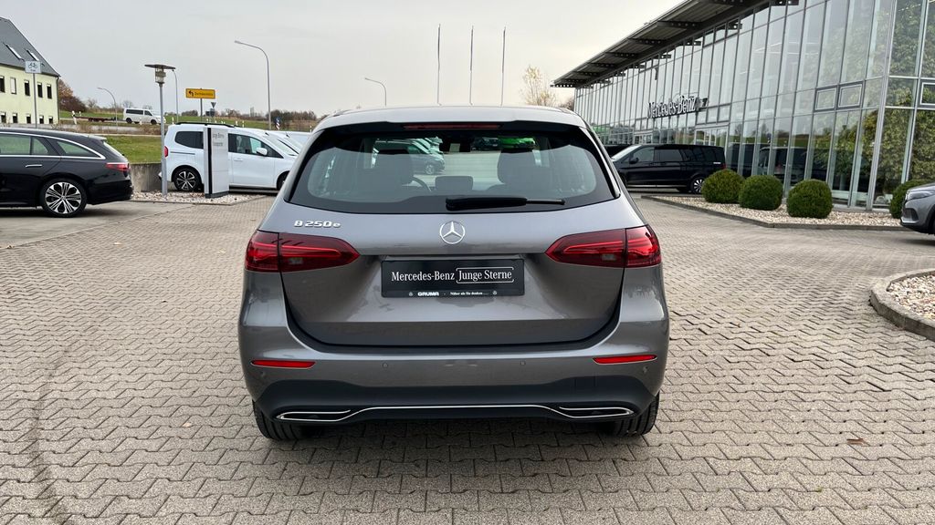 Mercedes-Benz B 250 2024