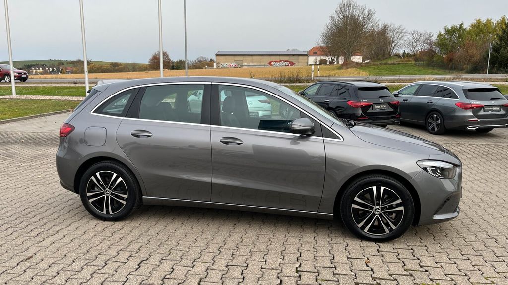 Mercedes-Benz B 250 2024