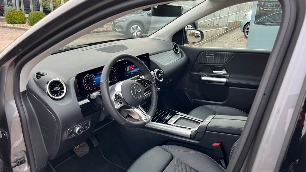 Mercedes-Benz B 250 2024