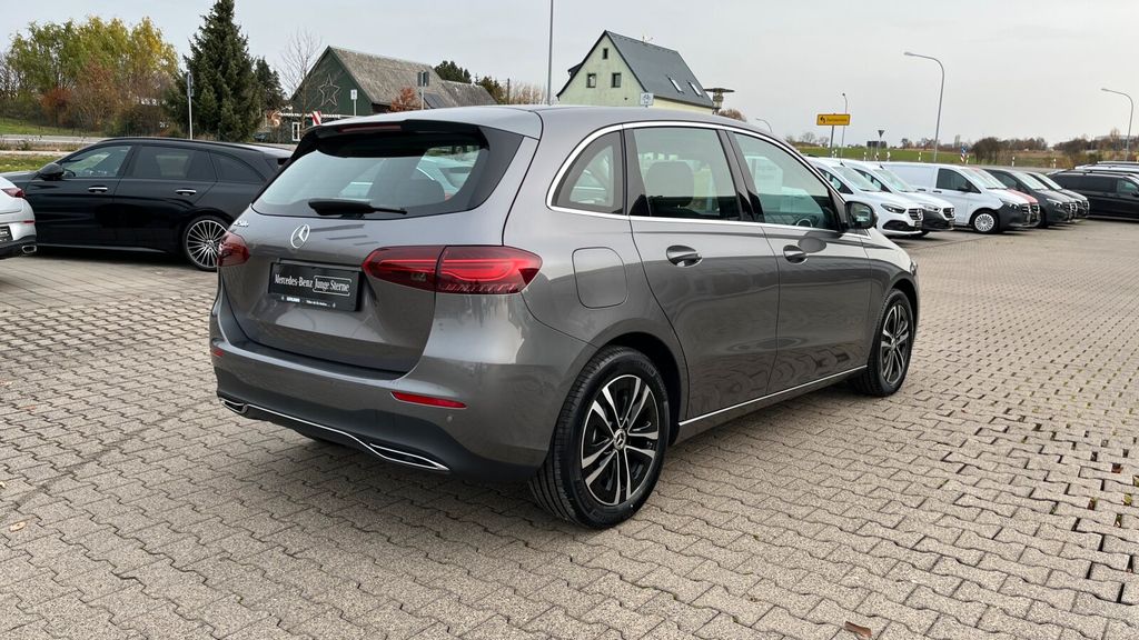 Mercedes-Benz B 250 2024