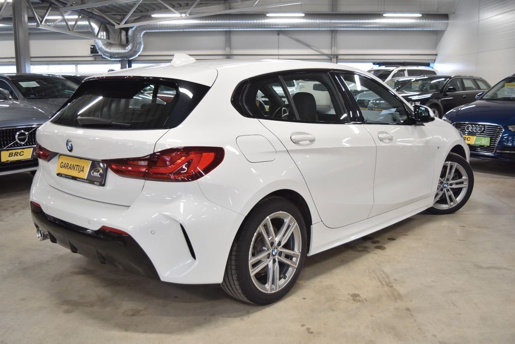 BMW 116 2021