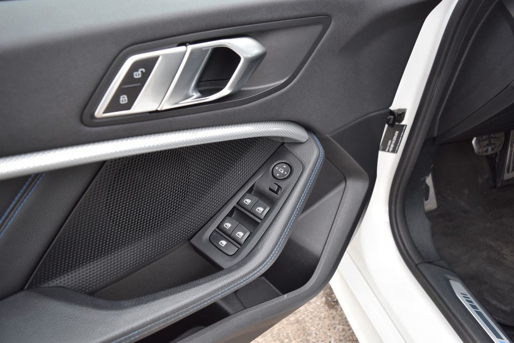 BMW 116 2021