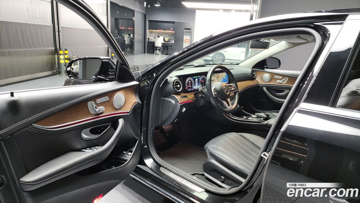 Mercedes-Benz E-Class 2020