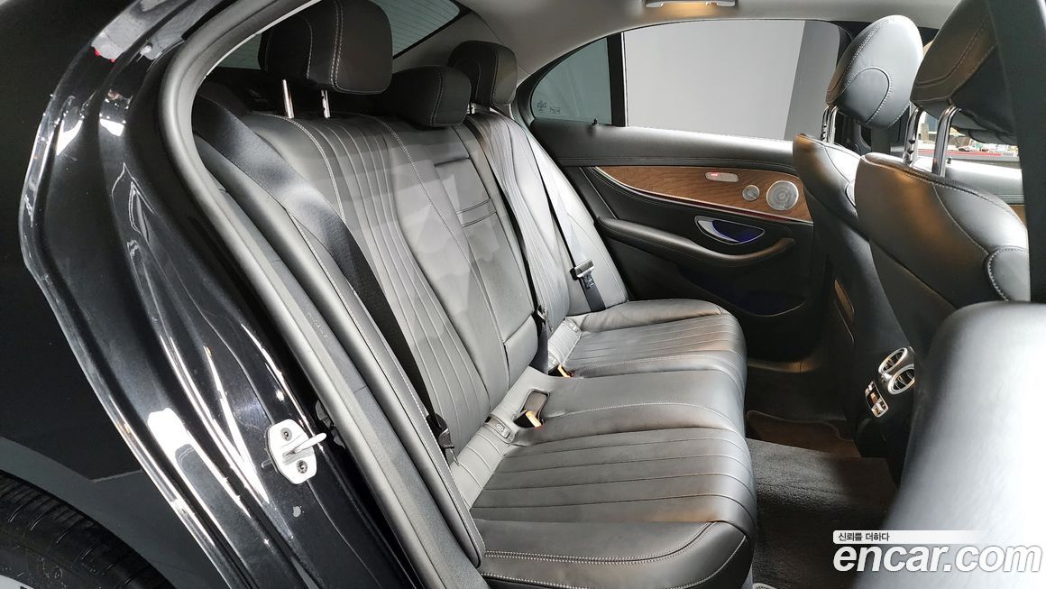 Mercedes-Benz E-Class 2020