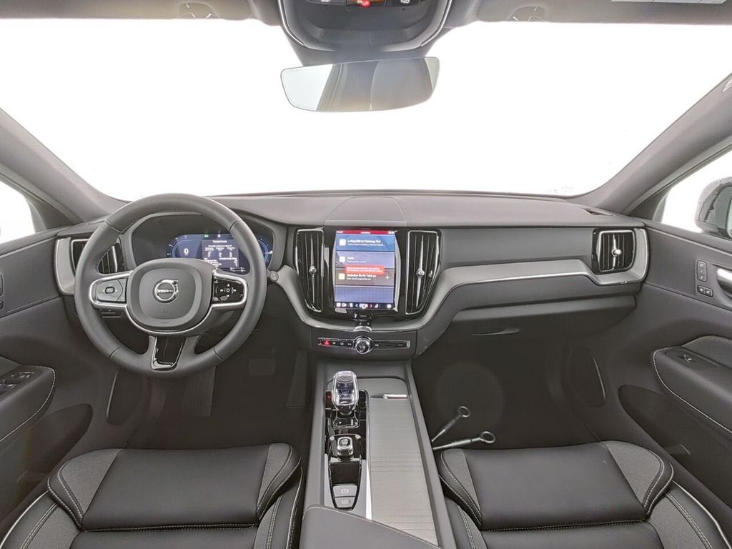 Volvo XC60 2025