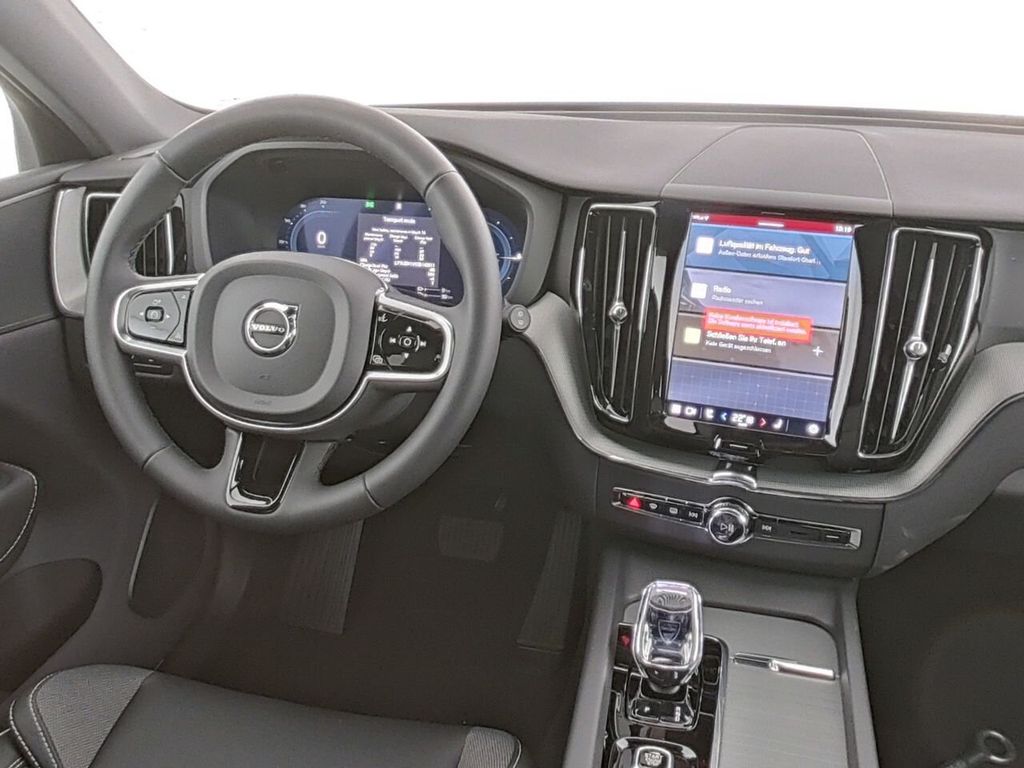 Volvo XC60 2025