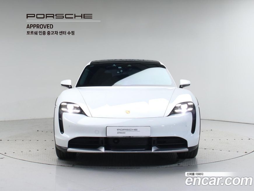 Porsche Taycan 2024