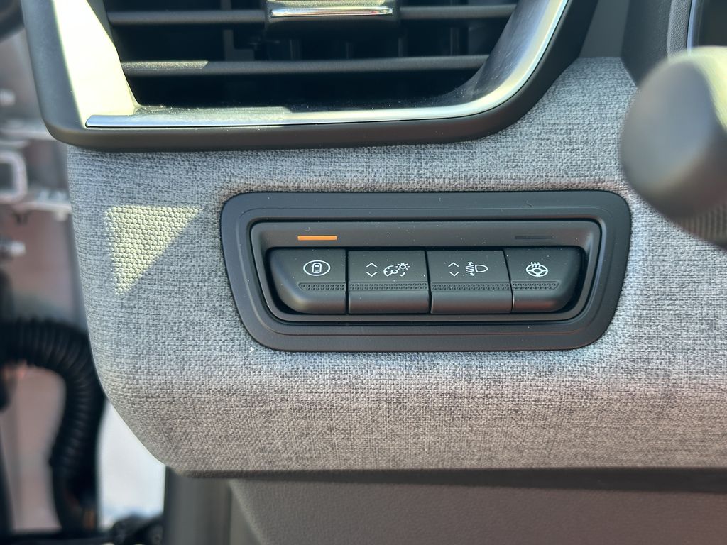 Mitsubishi Colt 2025