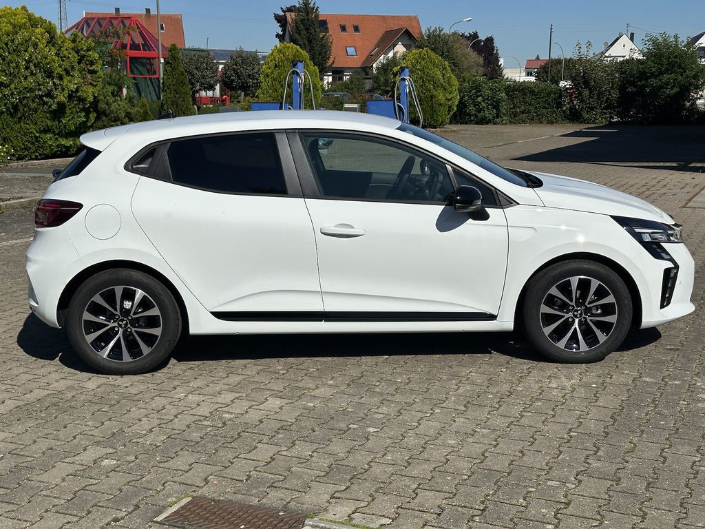 Mitsubishi Colt 2025