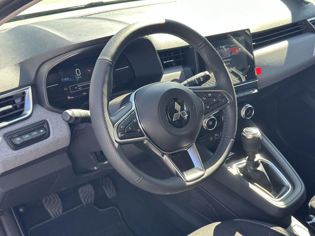 Mitsubishi Colt 2025