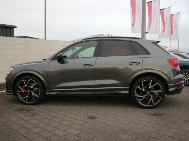 Audi RSQ3 2021