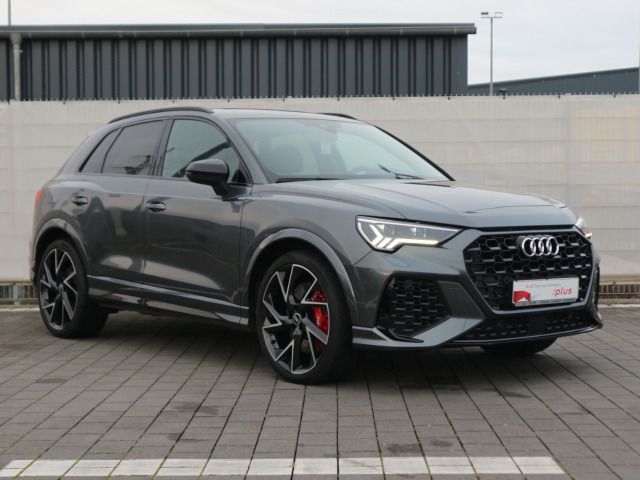 Audi RSQ3 2021