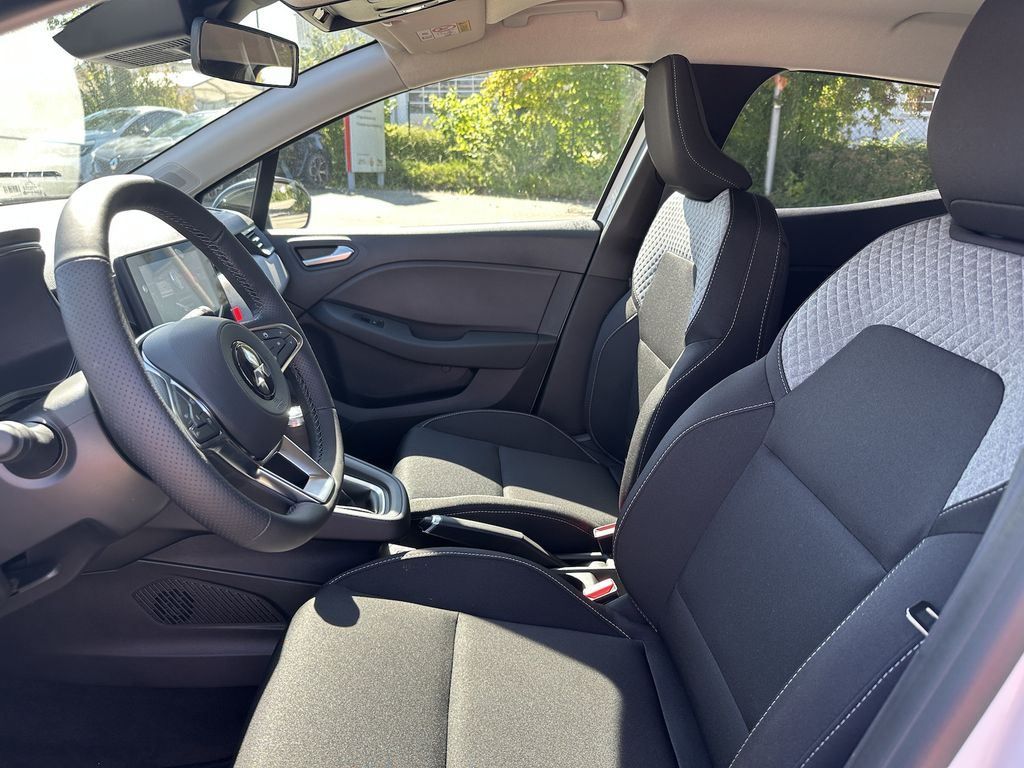 Mitsubishi Colt 2025