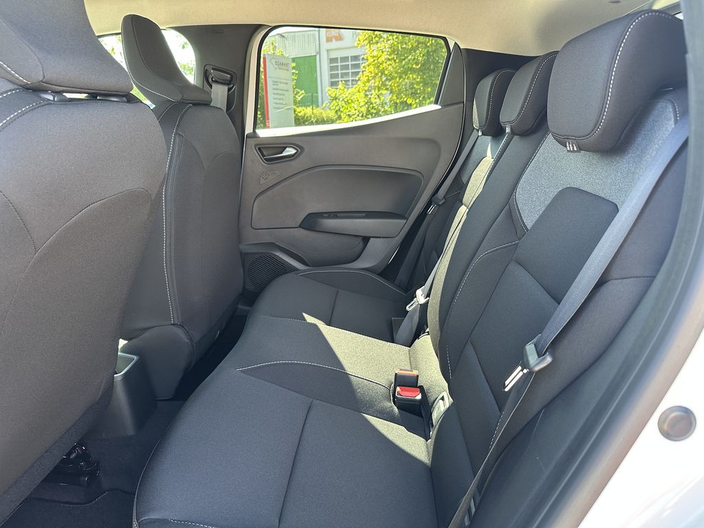 Mitsubishi Colt 2025