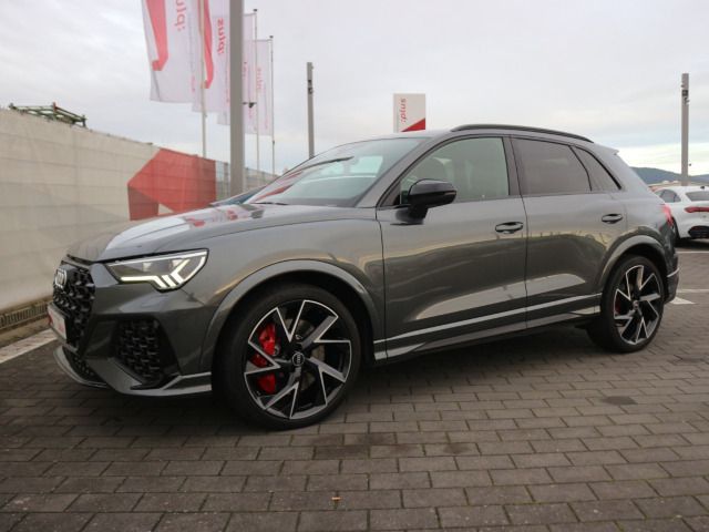Audi RSQ3 2021