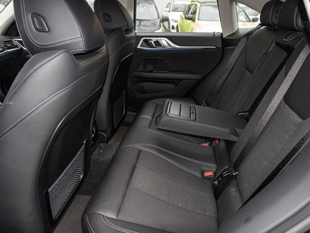 BMW i4 2023