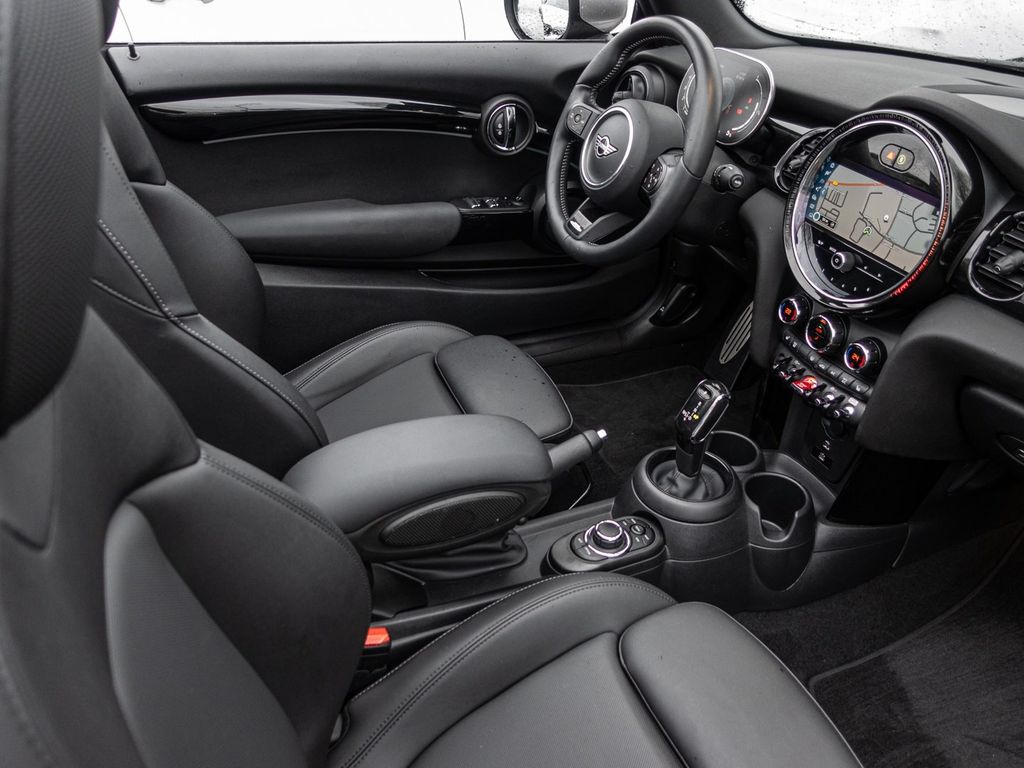 MINI Cooper Cabrio 2023