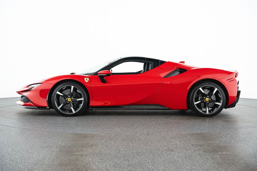 Ferrari SF90 2025